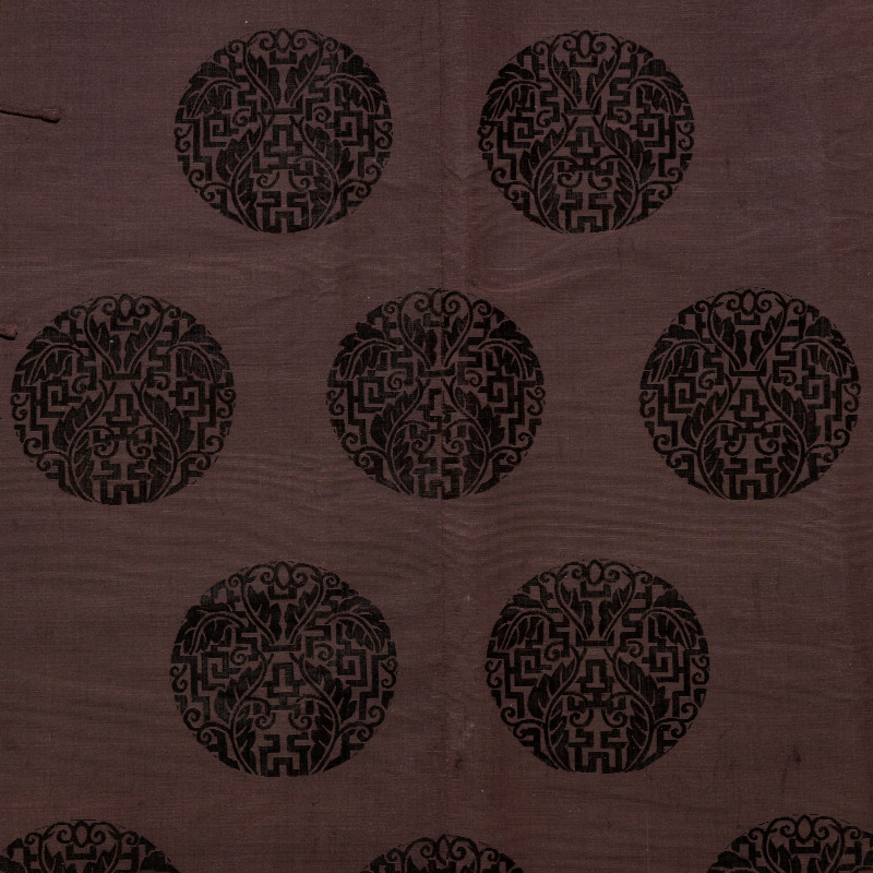 清晚期 醬地漳絨團壽紋袍 | A Chinese Dark Brown Cut Velvet Robe, 20th Century - 图5