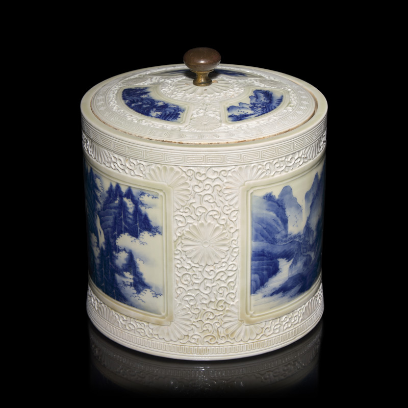 日本明治時代 平戶燒青花水指 | An Unusual Japanese Hirado Porcelain Mizusashi and Cover, Meiji Period - 图4