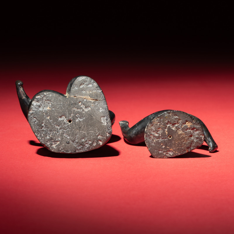 戰國或以後 黑陶朱漆舞俑两只 | Two Chinese Black and Red Lacquered Pottery 'Dancing Figures', Warring States or Later - 图5