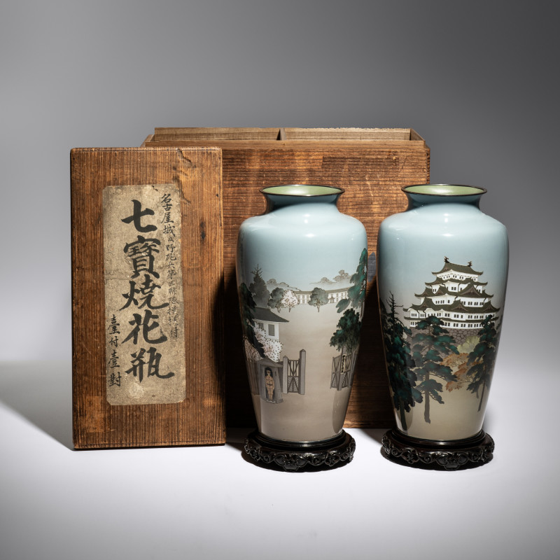 日本明治-大正時期 安藤七寶店七寶燒花瓶一對 | An Impressive Pair of Large Japanese Cloisonné Presentation Vases, Ando Jubei Studio, Late Meiji to Taisho Period