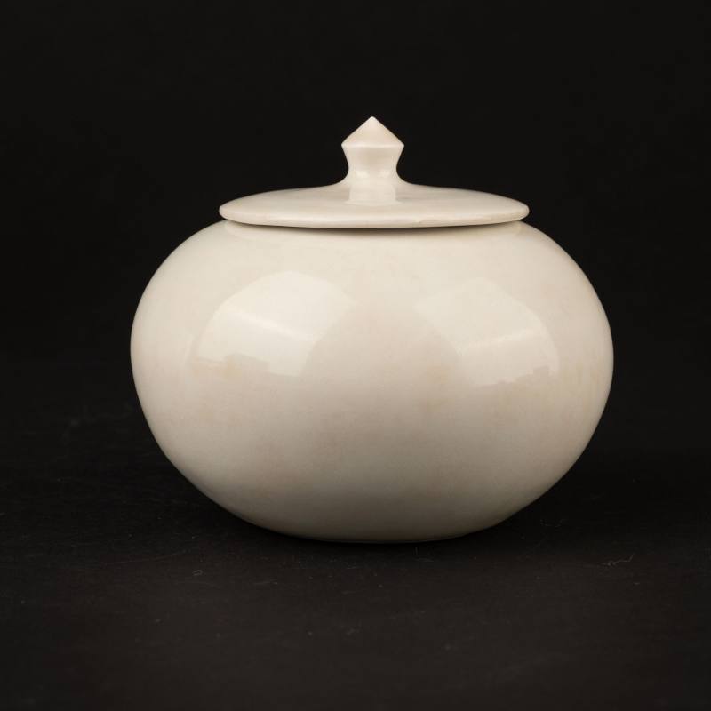    唐 白釉水盂蓋壺 - 图3