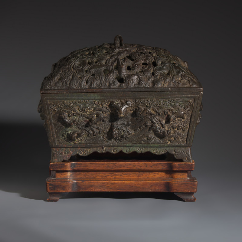 清 仿古四方銅爐 | A Chinese Patinated Bronze Incense Burner, Qing Dynasty - 图3
