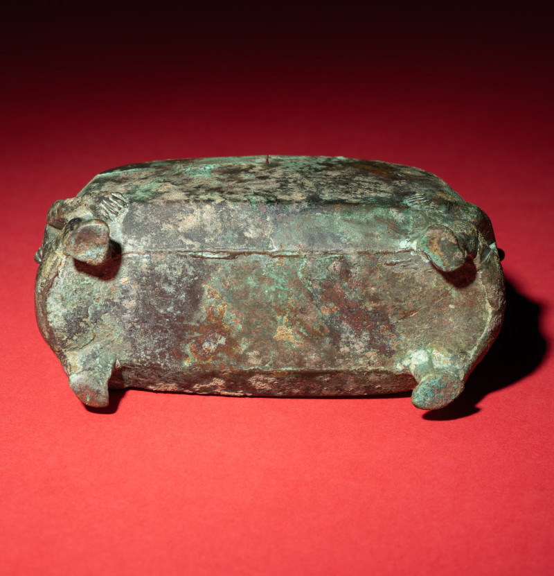 西漢 青銅神人油燈 | A Chinese Bronze 'Figural' Oil Lamp, Western Han Dynasty - 图5