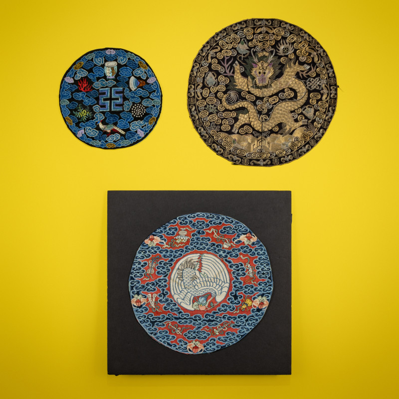 晚清-民國 緙絲、刺綉圓光三種 | Three Chinese Silk Roundels, Late Qing Dynasty-Republic Period