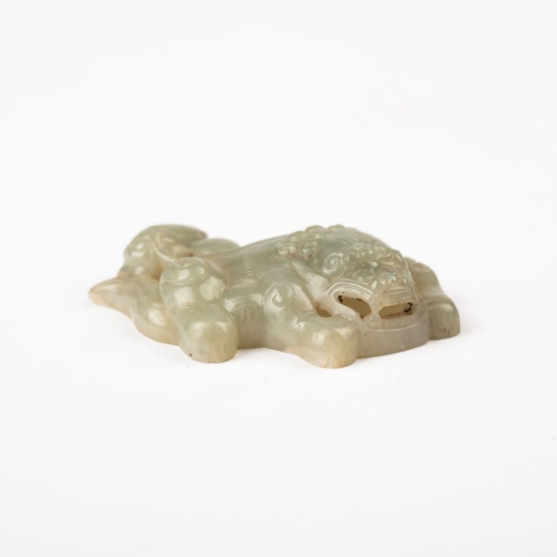    明 白玉瑞獸