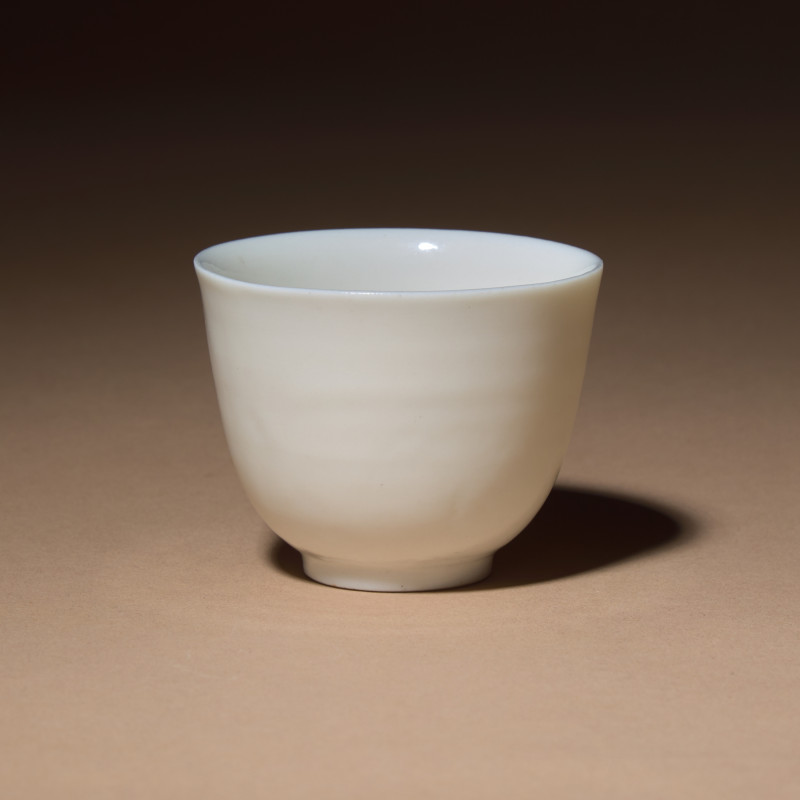 清早中期 德化白瓷茶杯與蓮花盞托一套 | A Chinese Blanc-de-Chine Porcelain Cup and Associated Lotus Stand, 17th-18th Century - 图4