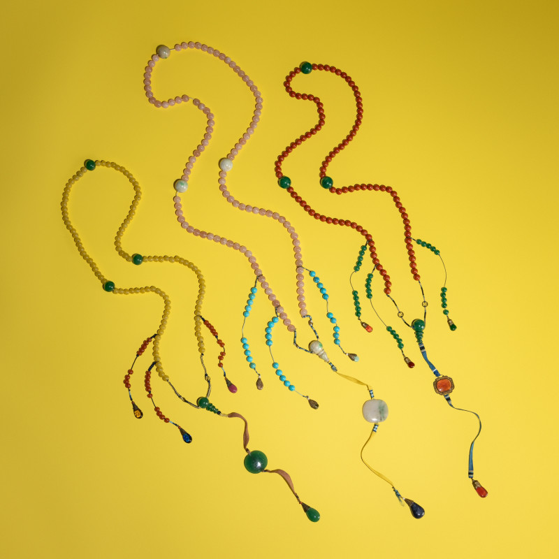 清晚期 水晶、料器朝珠三挂 | Three Chinese Court Necklaces, Chaozhu, Late 19th-Early 20th Century - 图3