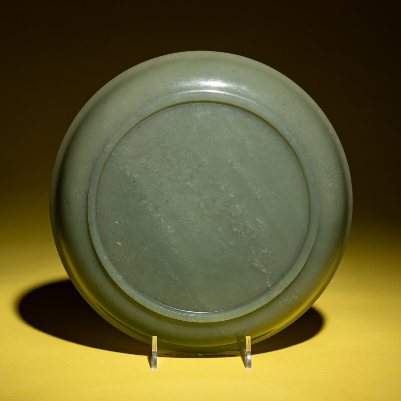 清晚期 青玉盤 | A Chinese Celadon Jade Dish, 19th Century - 图2