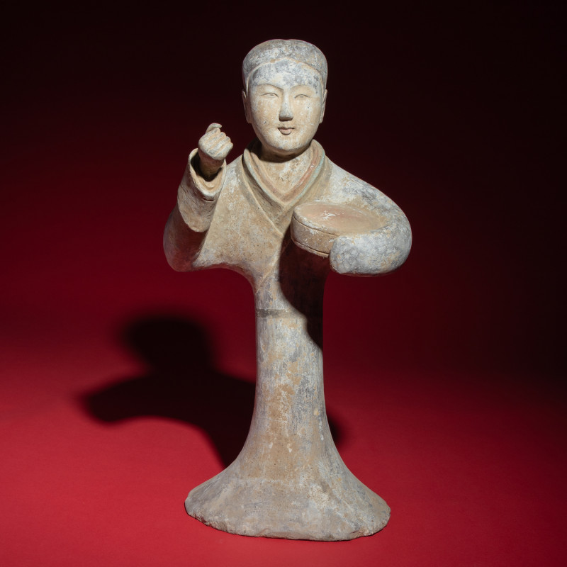 漢 大型灰陶彩繪女鼓手 | A Large Chinese Painted Pottery Lady with Drum, Han Dynasty - 图1