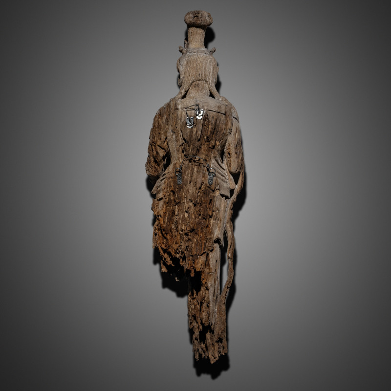 元或以後 木雕觀音像 | A Chinese Wood Carving of Guanyin Bodhisattva, Yuan Dynasty or Later - 图4