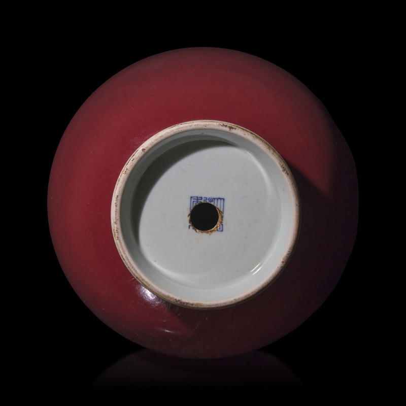 清道光 紅釉玉壺春瓶 | A Chinese Copper-Red Glazed Vase, Yuhuchun , Daoguang Mark and Period - 图3