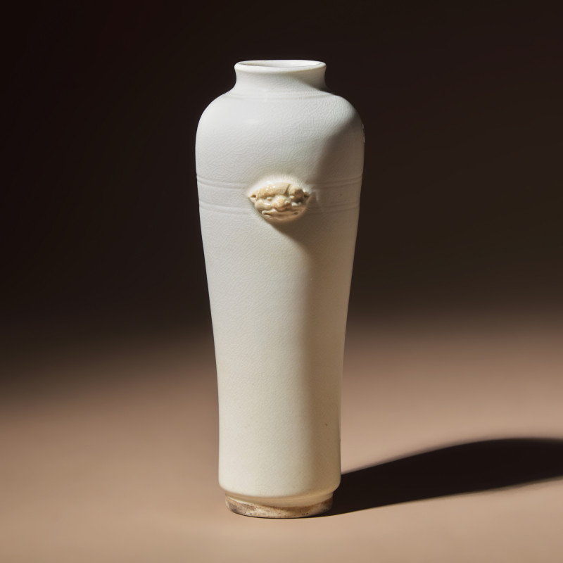 清早期 德化白瓷雙輔首耳弦紋筒瓶 | A Chinese Blanc-de-Chine Porcelain Sleeve Vase, 17th-18th Century - 图2