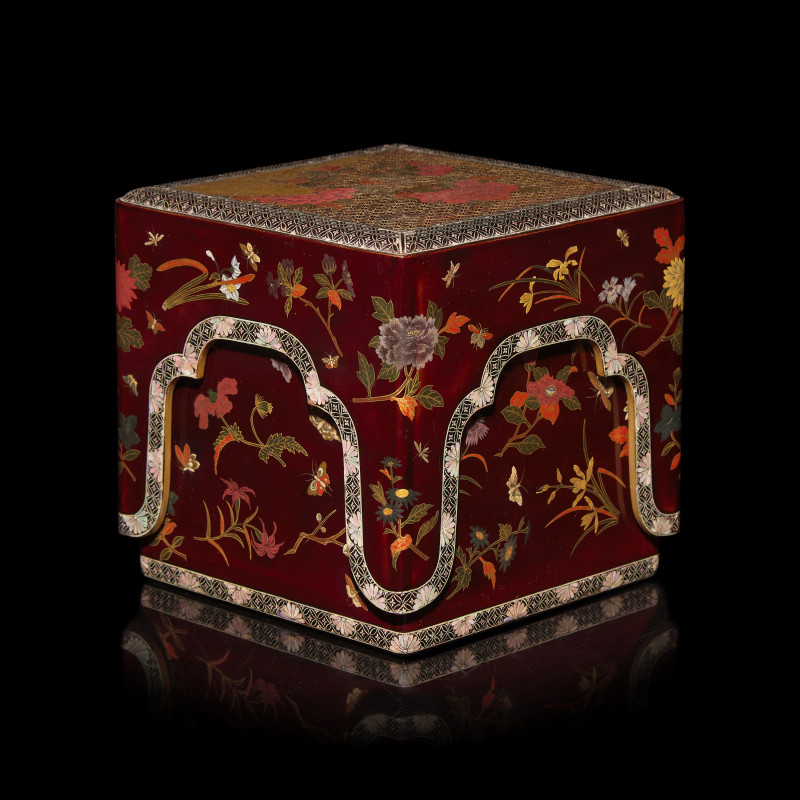 日本江戶時代 朱漆描金嵌螺鈿蓋盒 | An Unusual Japanese Lacquer Box and Cover, Edo Period, 18th/Early 19th Century - 图2