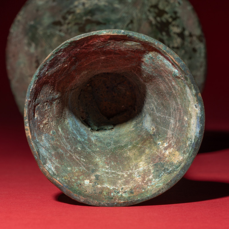 商 青銅觚 | A Chinese Archaic Bronze Gu Vessel, Shang Dynasty - 图7