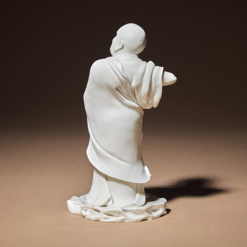 清 德化白瓷羅漢立像 | A Chinese Blanc-de-Chine Porcelain Standing Figure of a Luohan, Qing Dynasty - 图4