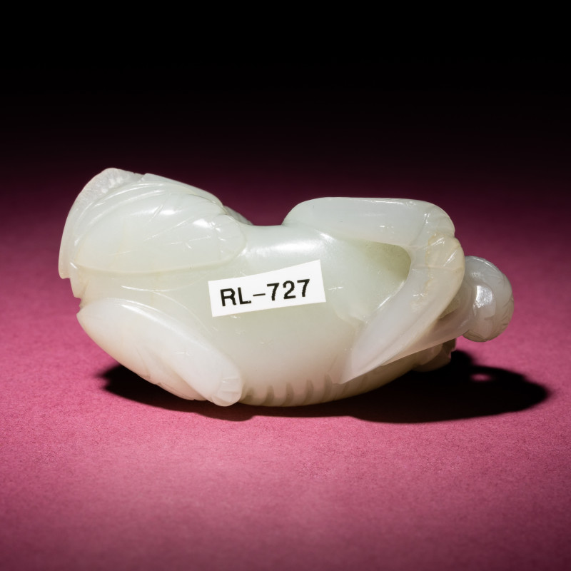 清 青白玉太獅少獅把件 | A Chinese Pale Celadon Jade Group of Fu Lions, Qing Dynasty - 图5