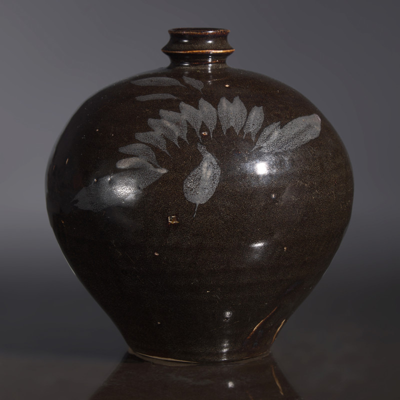 金/元 磁州窯黑釉鐵鏽花嘟噜瓶 | A Chinese Cizhou Black Glazed Jar, Duluping, Jin/Yuan Dynasty