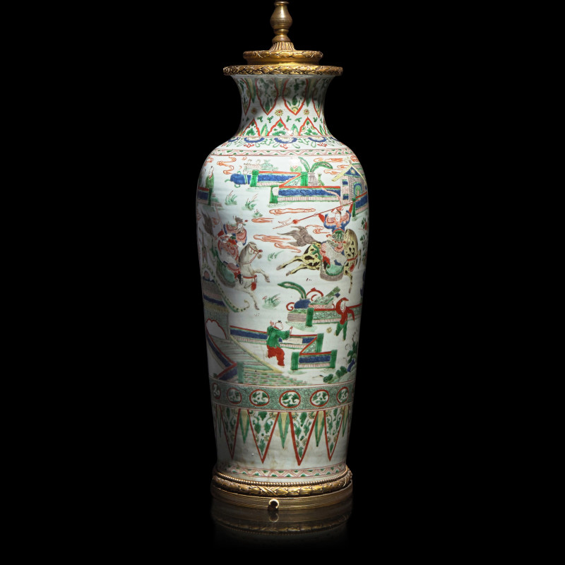 清康熙 五彩刀馬圖棒槌瓶 | A Large Chinese Famille Verte Vase, Kangxi Period - 图2