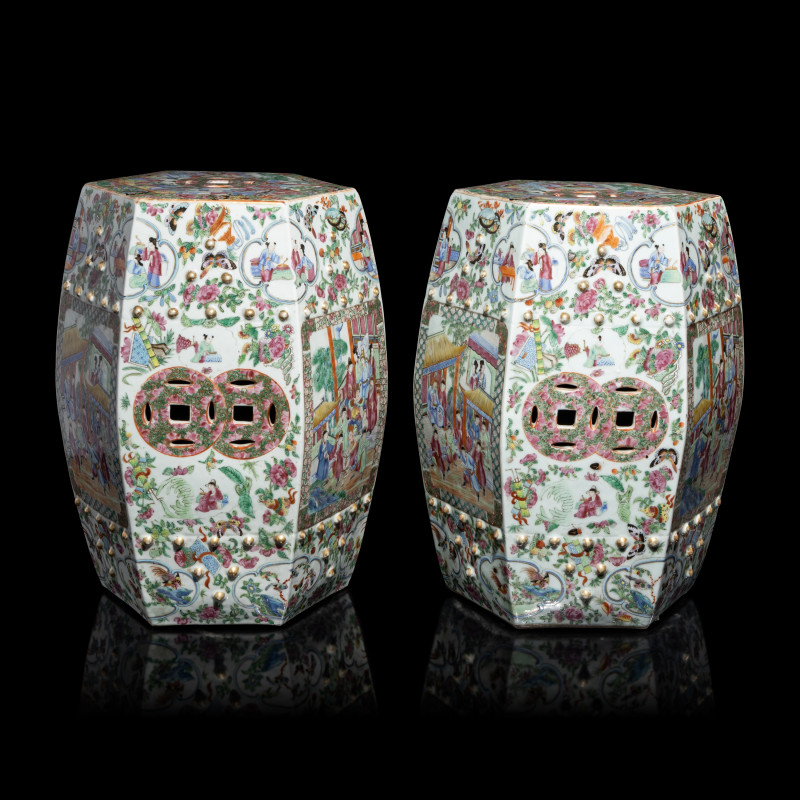 清晚期 廣彩人物故事圖六方瓷坐墩 | A Pair of Chinese Canton Famille Rose Porcelain Hexagonal Garden Stools, 19th Century - 图3