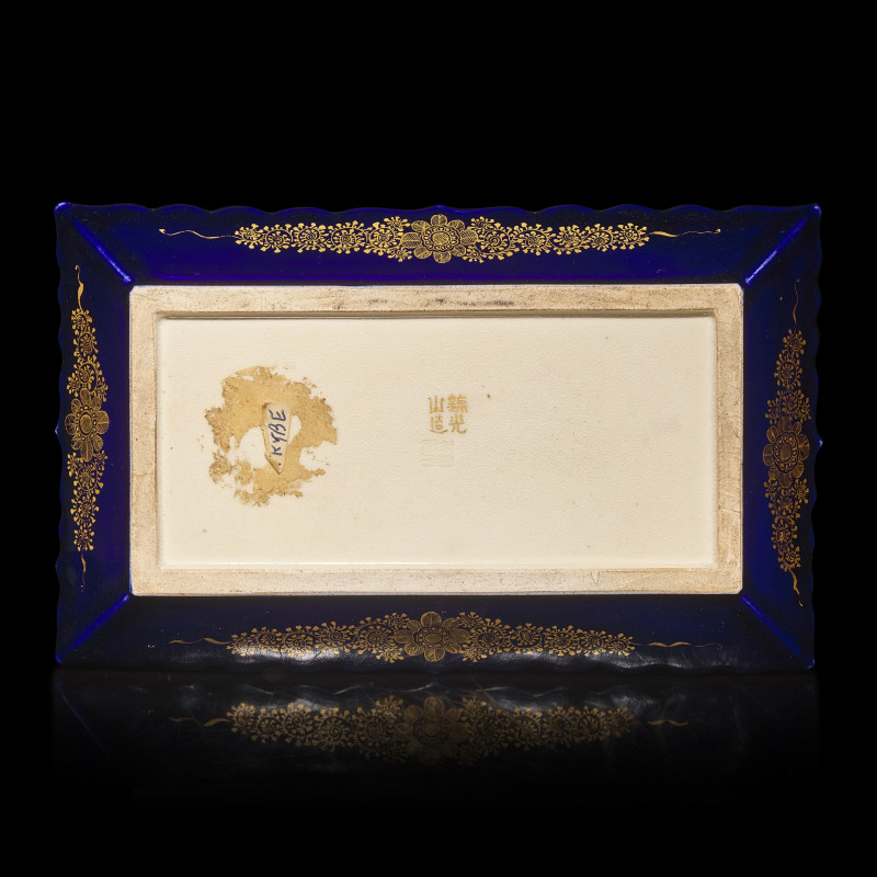日本明治時代 錦光山造薩摩燒人物故事圖長方盤 | A Japanese Satsuma-Type Rectangular Tray, Kinkozan Studios, Meiji Period - 图2