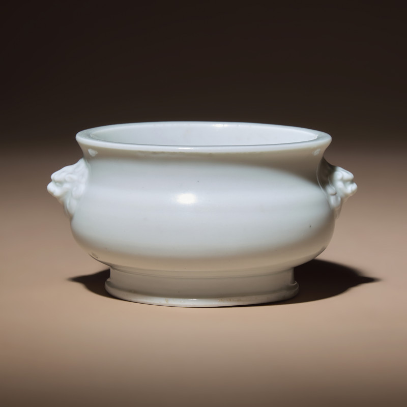 清早期 德化白瓷簋式爐 | A Chinese Blanc-de-Chine Porcelain 'Gui' Incense Burner, Mid 17th-Early 18th Century - 图1