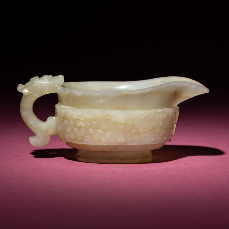 清早期 青白玉仿古龍紋匜 | A Chinese Pale Celadon Jade Archaistic Yi Vessel, 17th Century - 图4