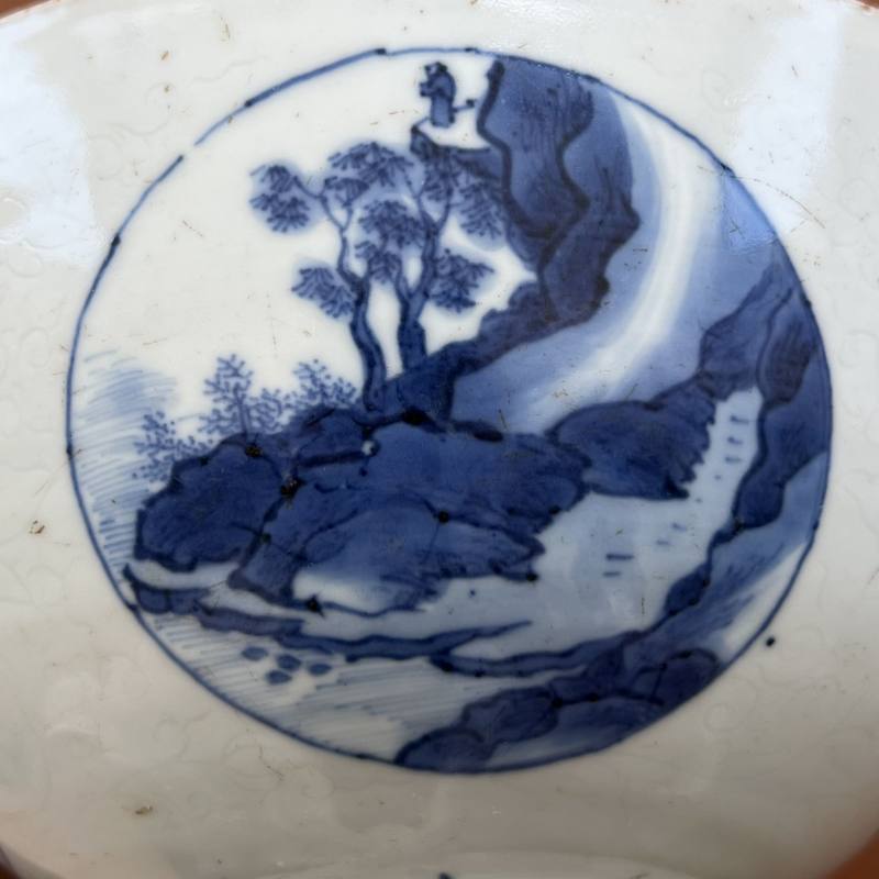 清顺治 “冶园雅制”款暗刻缠枝花开光青花山水人物诗文碗 - 图28