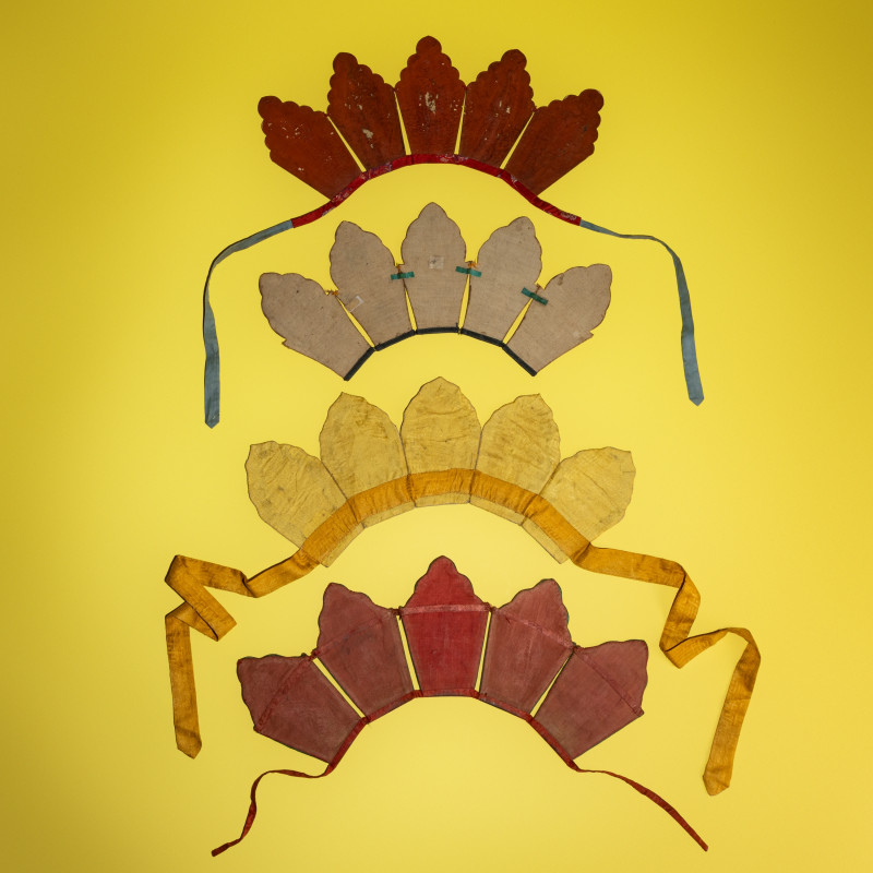 清晚期 五佛冠四種 | Four Chinese and Sino-Tibetan Five-Pointed Ritual Diadems, Wufoguan , 19th Century - 图3