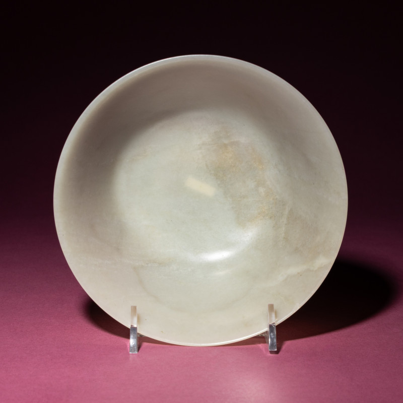 清中期 白玉刻花碗 | A Chinese Carved White Jade ‘Floral’ Bowl, 18th Century - 图5