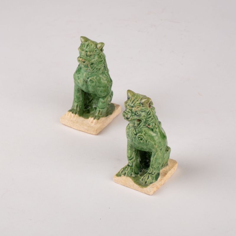    唐 綠釉獅像兩點