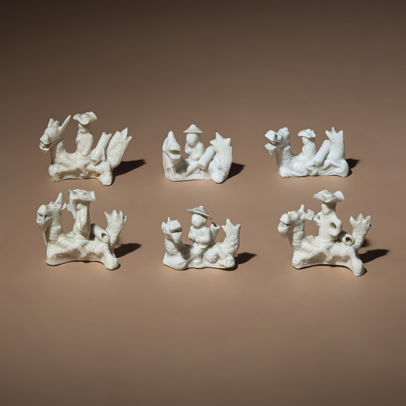 清早期 德化白瓷塑人像哨六件 | Six Chinese Blanc-de-Chine Porcelain Figural Group-Form Whistles, Late 17th-18th Century - 图1