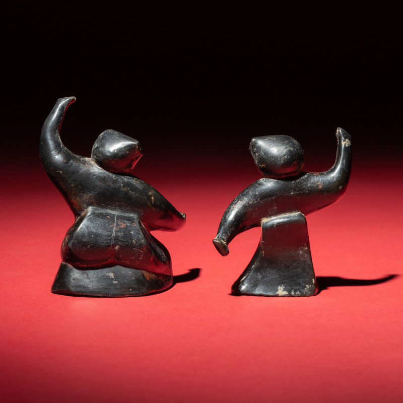 戰國或以後 黑陶朱漆舞俑两只 | Two Chinese Black and Red Lacquered Pottery 'Dancing Figures', Warring States or Later - 图3