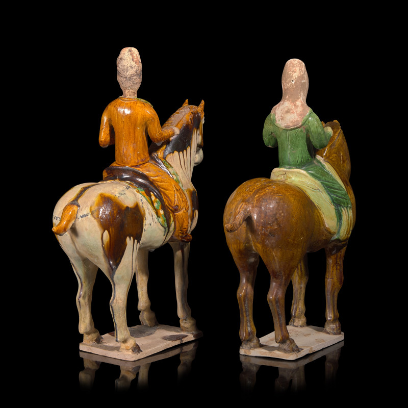 唐 三彩騎馬俑兩尊 | Two Chinese Sancai Glazed Pottery Equestrian Figures, Tang Dynasty - 图3