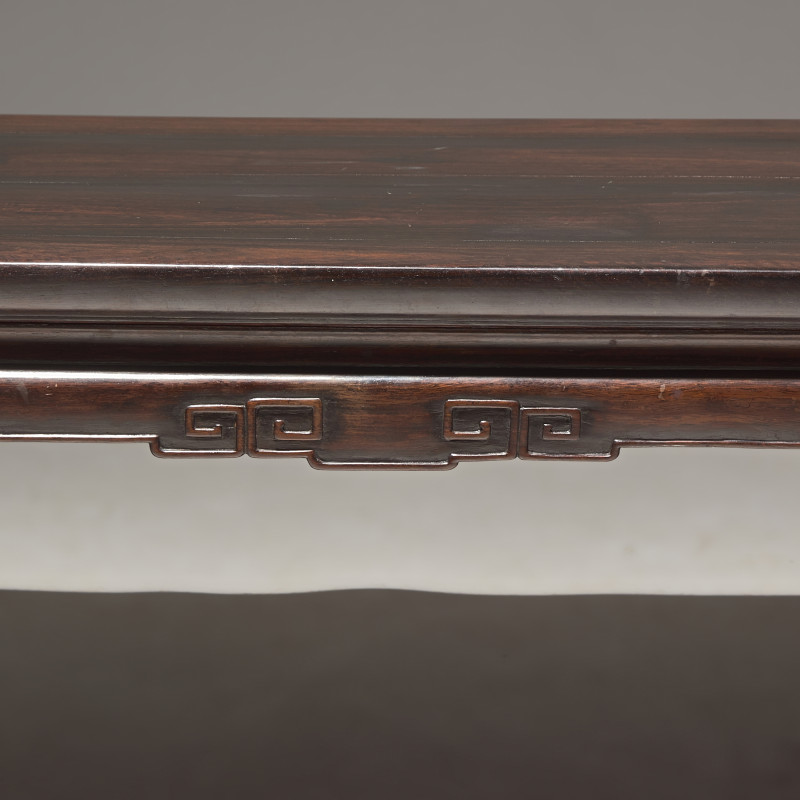 晚清/民國 紫檀拼硬木炕桌 | A Chinese Zitan and Mixed Hardwoods Kang Table, 19th/ Early 20th Century - 图3