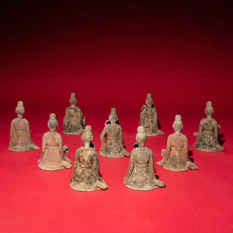 北魏晚期-北齊 灰陶彩繪伎樂俑一組九件 | Nine Chinese Painted Grey Pottery Musicians, Late Northern Wei-Northern Qi Dynasty - 图4