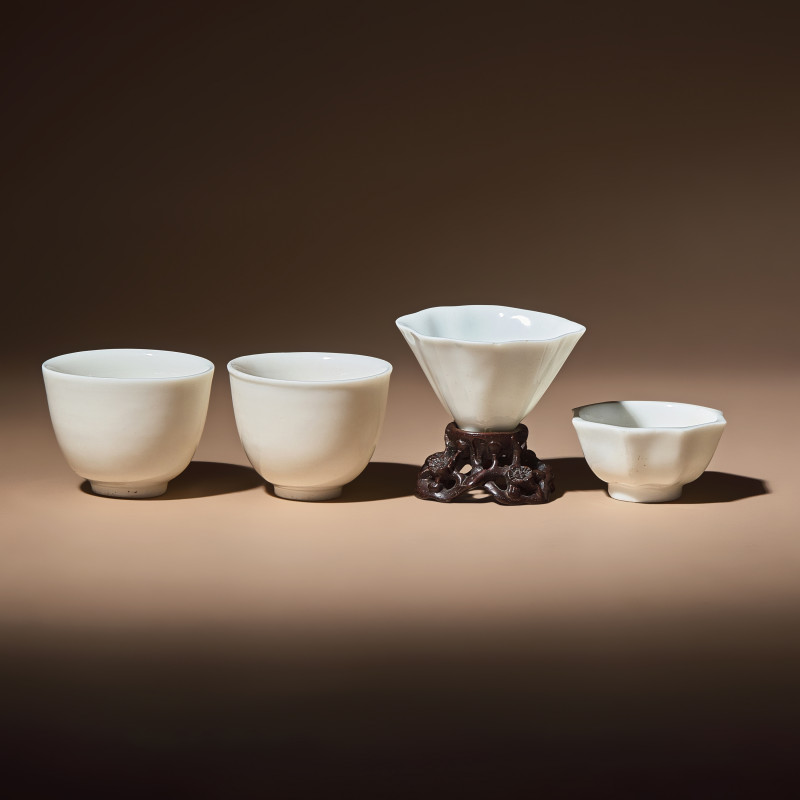 清早中期 德化白瓷酒杯三隻 | Four Chinese Blanc-de-Chine Porcelain Wine Cups, 17th-18th Century - 图1