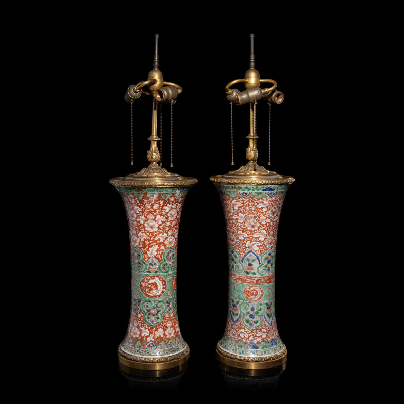 清中期 五彩纏枝花卉紋觚一對 | An Associated Pair of Chinese Famille Verte 'Flowers' Porcelain Gu Vases, 18th/19th Century - 图2