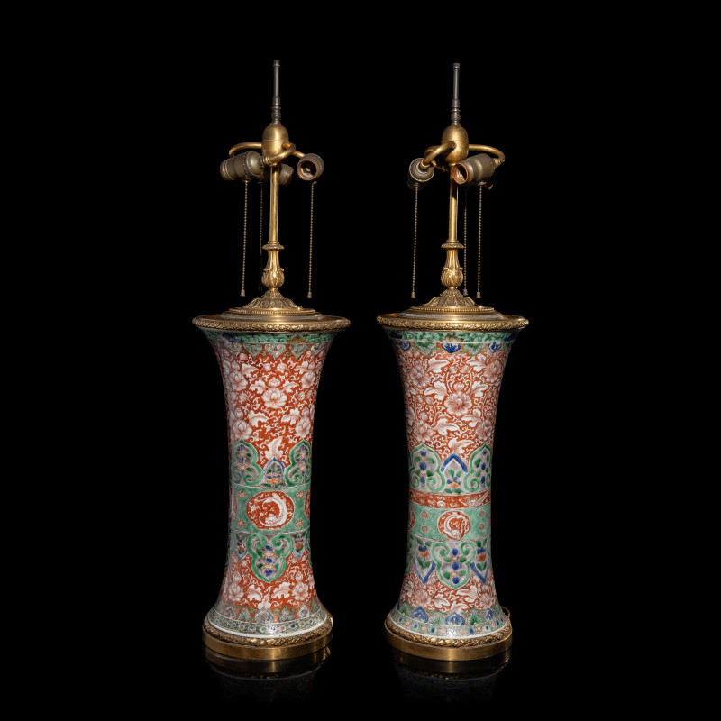 清中期 五彩纏枝花卉紋觚一對 | An Associated Pair of Chinese Famille Verte 'Flowers' Porcelain Gu Vases, 18th/19th Century - 图3