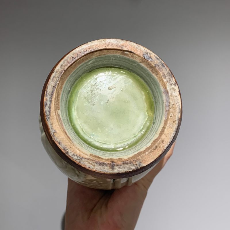 明代 龙泉窑青黄釉刻花盘口瓶 - 图4