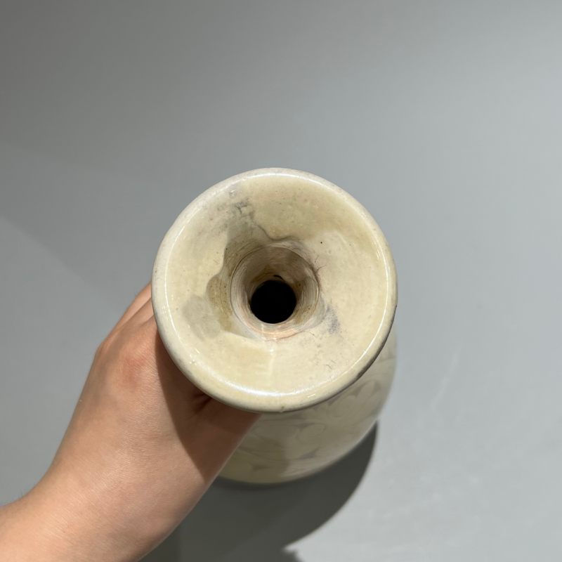 明代 白釉刻花玉壶春瓶 - 图3