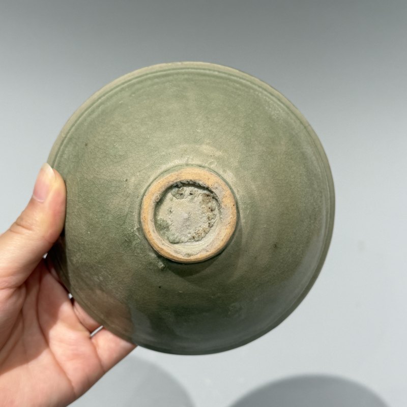 明代 青釉婴戏摩羯纹盏 - 图7