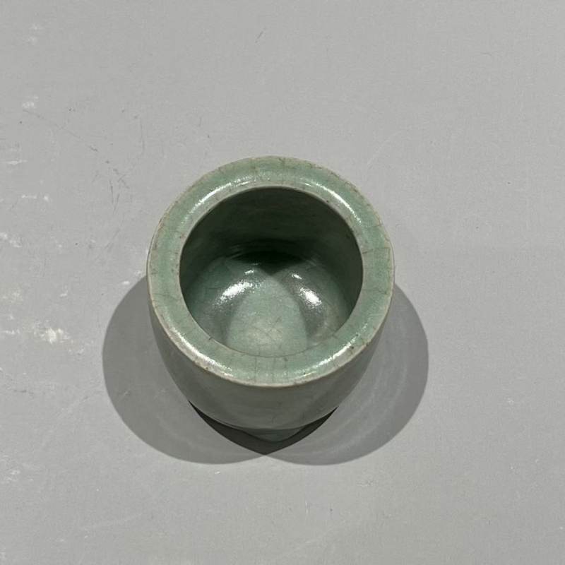 明代 龙泉粉青釉小琴炉 - 图3