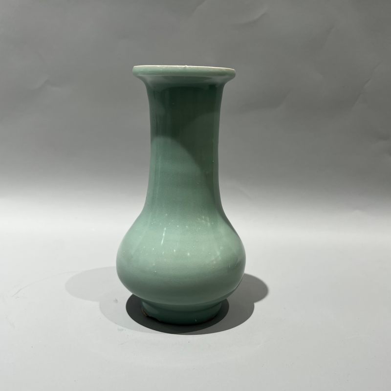 明代 龙泉窑梅子青釉长颈瓶 - 图3