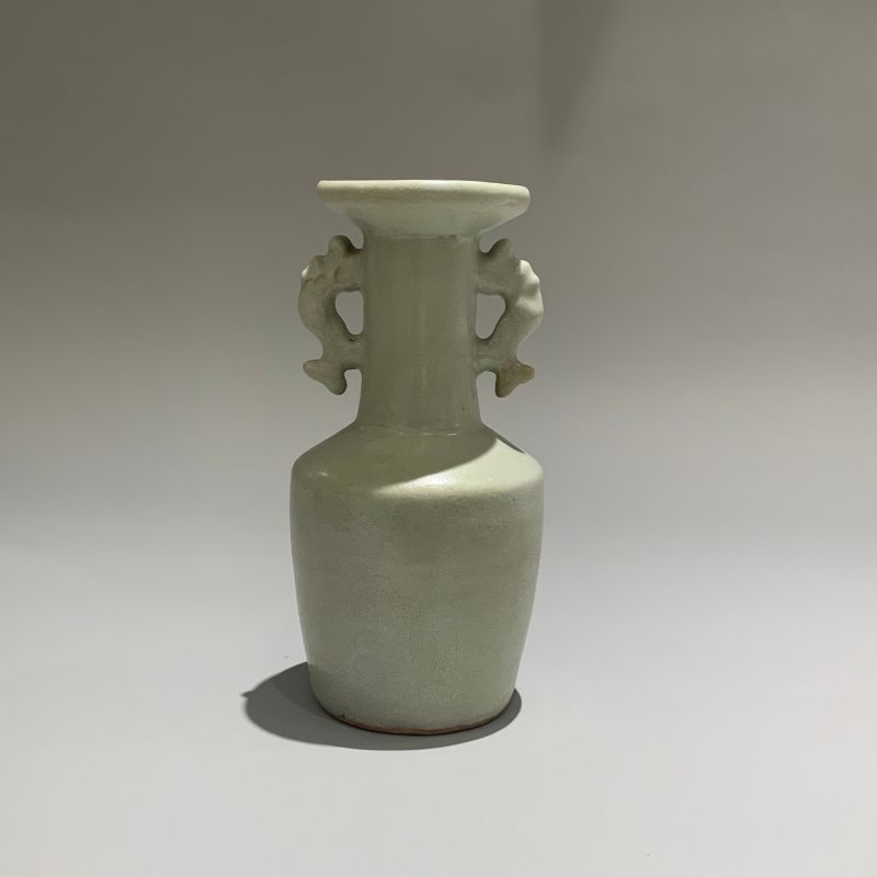 明代 龙泉窑青釉摩羯鱼耳瓶 - 图10