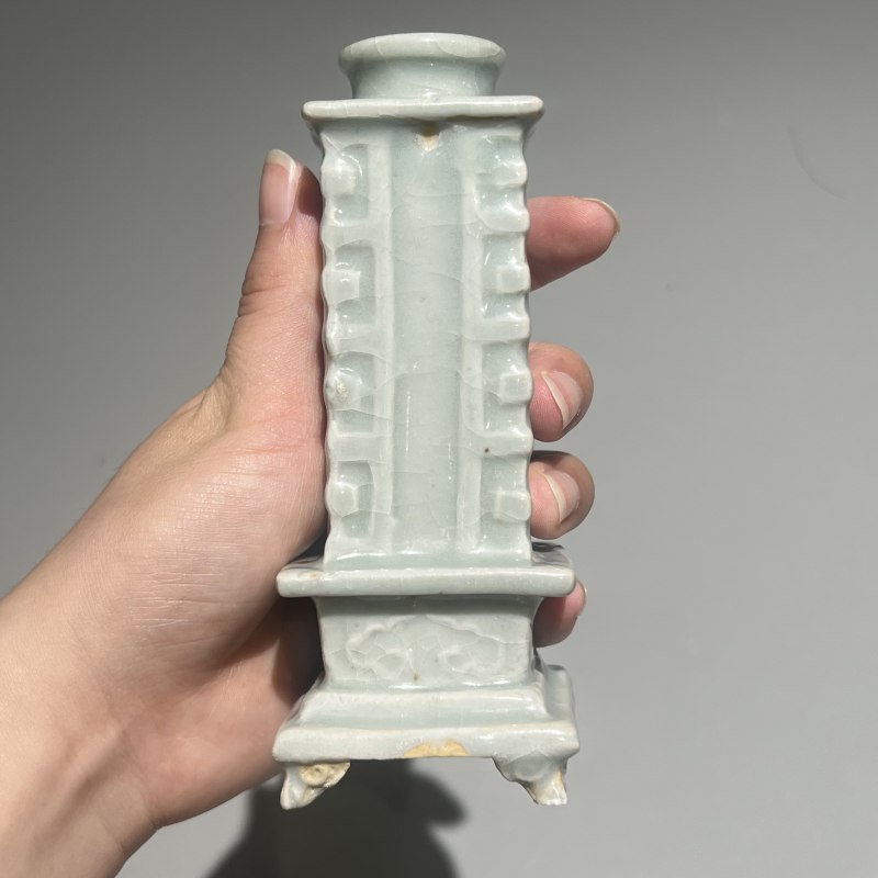 明代 青白釉琮式瓶一对 - 图4
