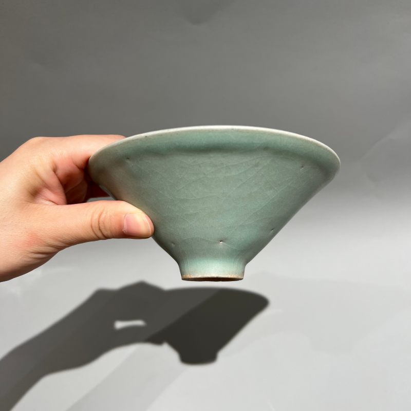 明代 龙泉窑粉青釉斗笠盏 - 图3
