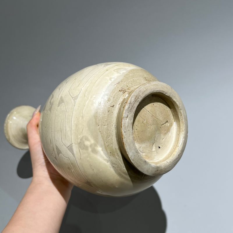 明代 白釉刻花玉壶春瓶 - 图7