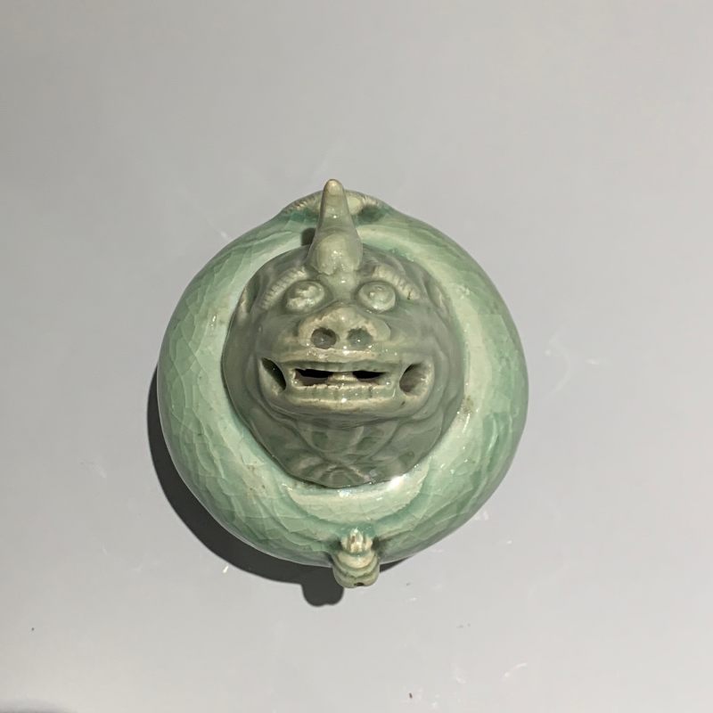 明代 龙泉窑青釉狻猊香薰 - 图3