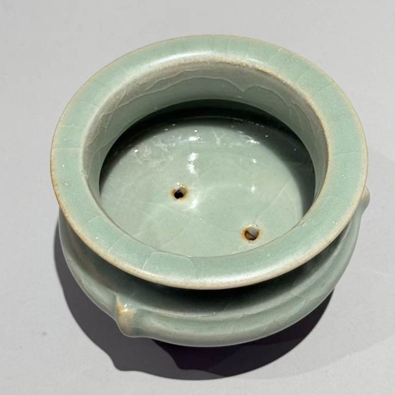 明代 龙泉窑粉青釉鬲式炉 - 图4