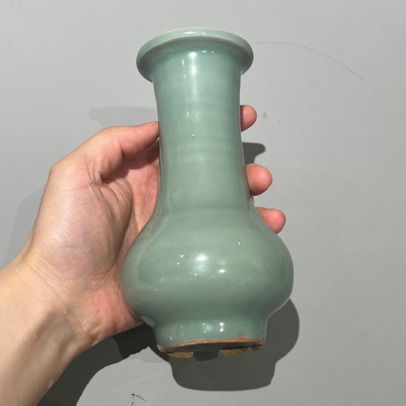 明代 龙泉窑梅子青釉长颈瓶 - 图6